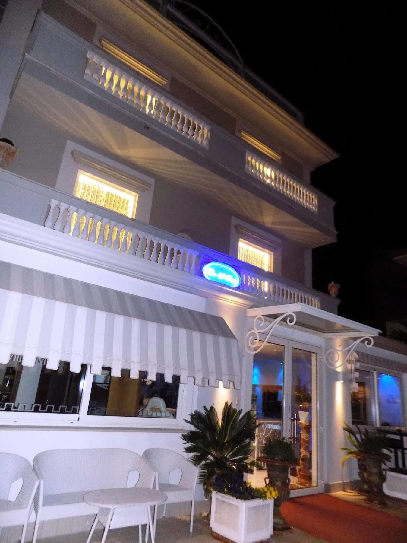 Hotel Residence Villa Del Mare Rimini Ngoại thất bức ảnh